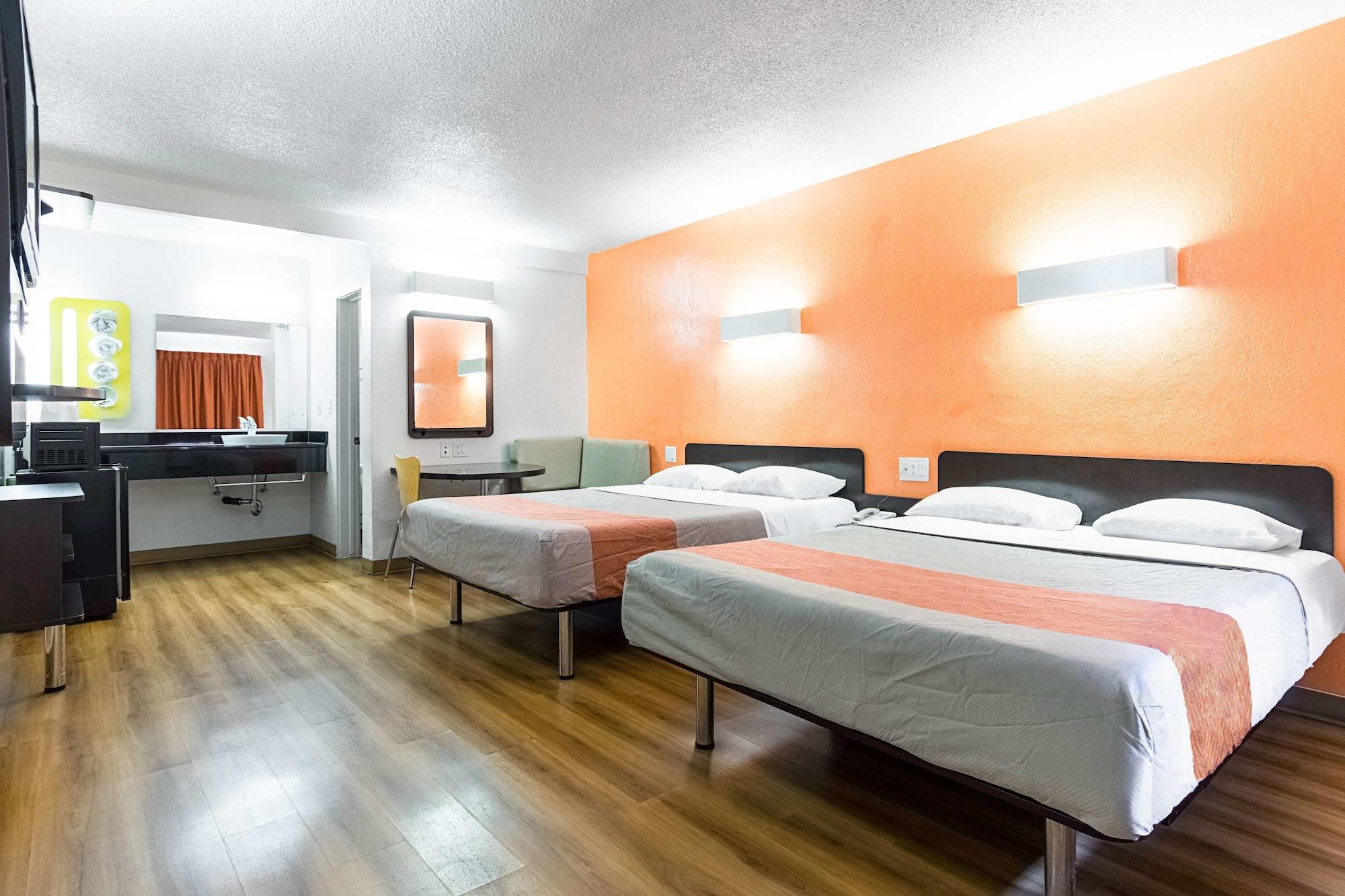 Motel 6-Long Beach, Ca - International City المظهر الخارجي الصورة