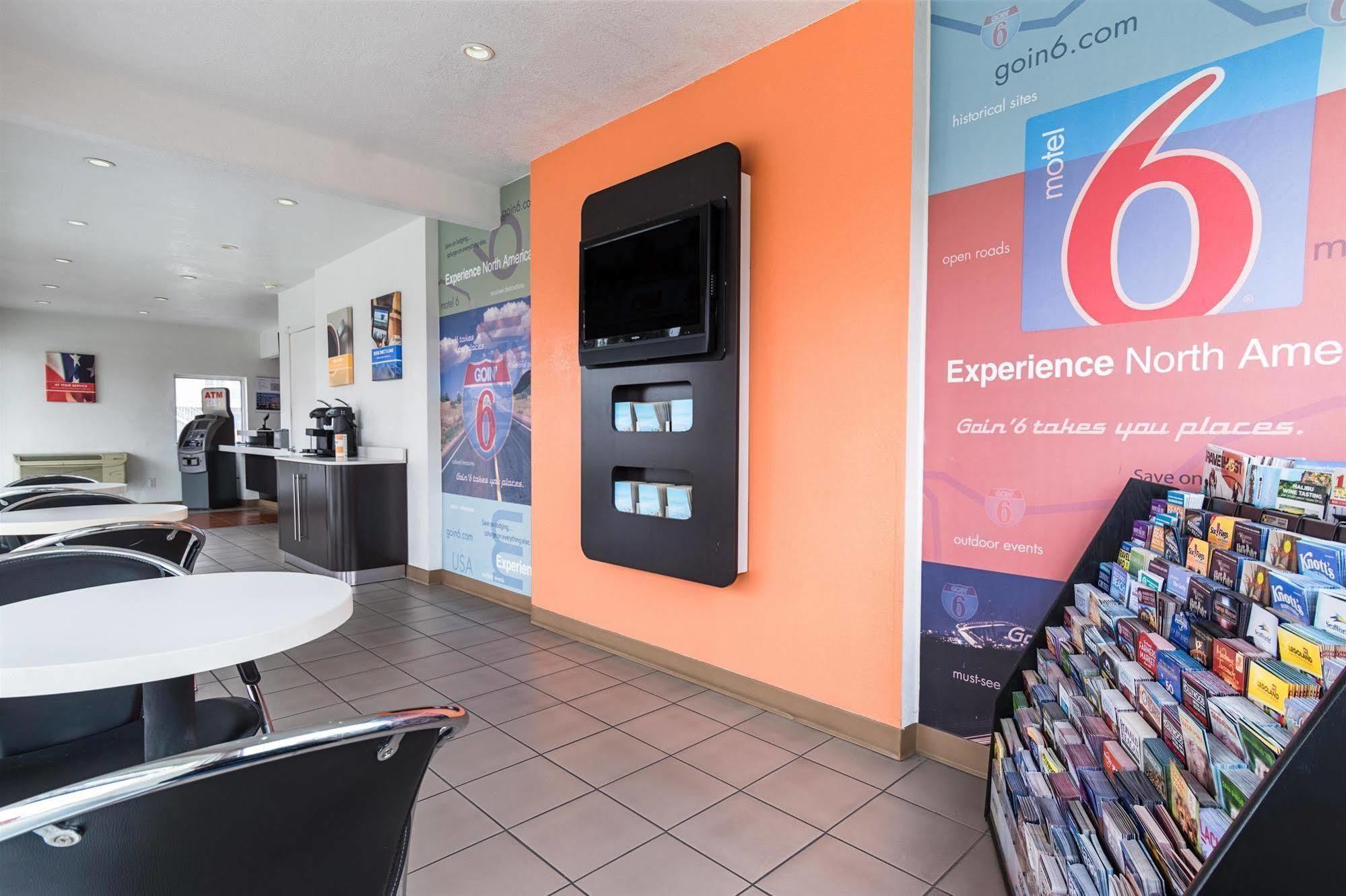 Motel 6-Long Beach, Ca - International City المظهر الخارجي الصورة