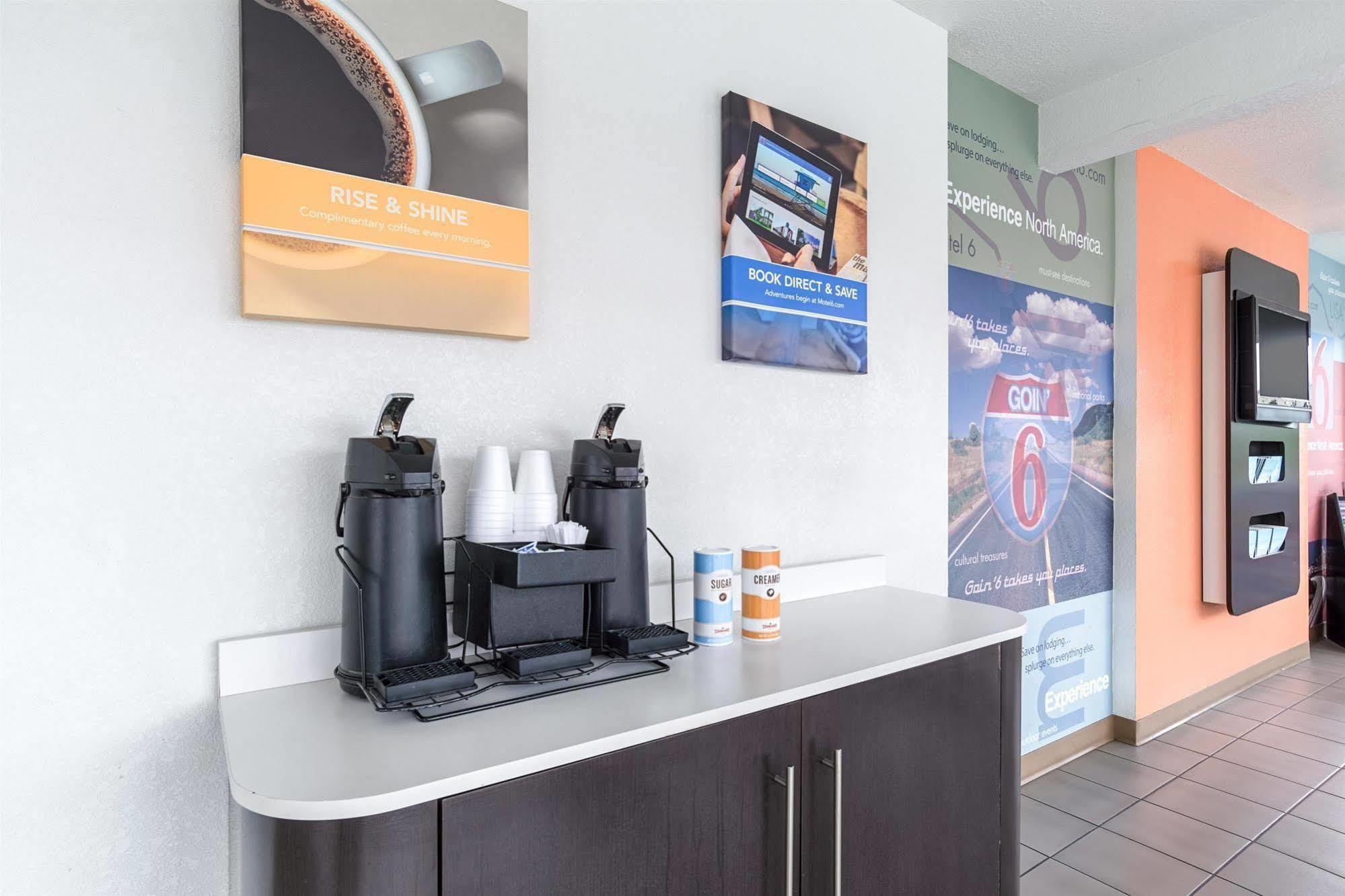 Motel 6-Long Beach, Ca - International City المظهر الخارجي الصورة